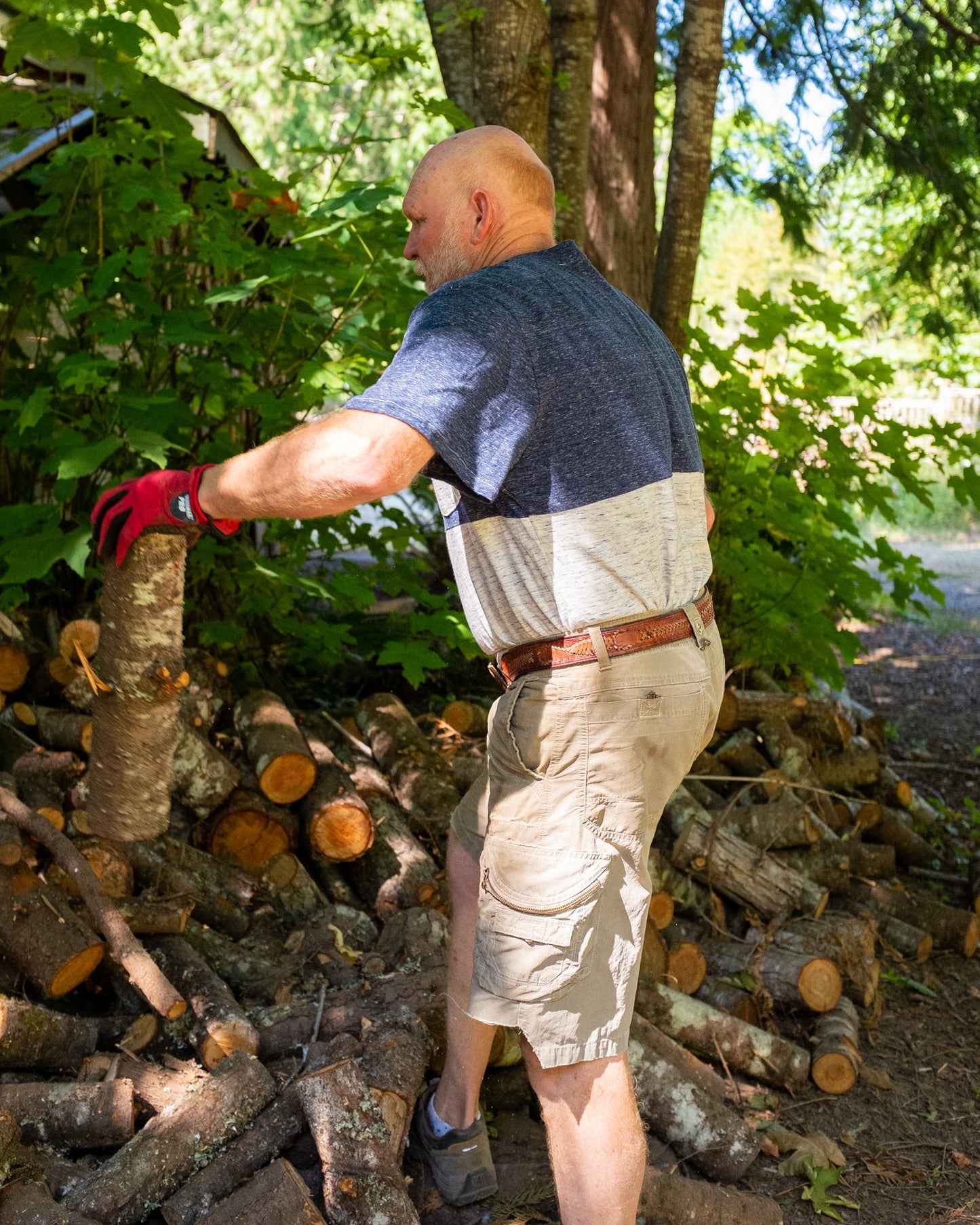 Woodley Tee Mens PDF Sewing Pattern - Thread Theory - Simplifi Fabric